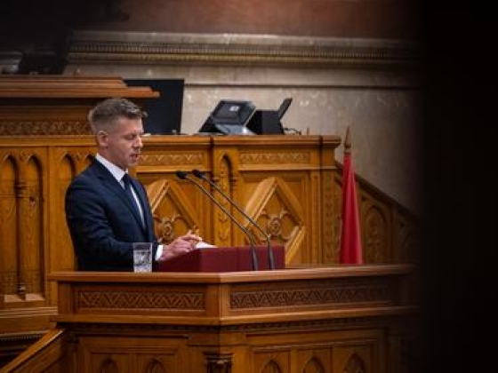 Magyar Péter: „Levágtuk már sok csápját a polipnak, a romeltakarítás még folyik”
