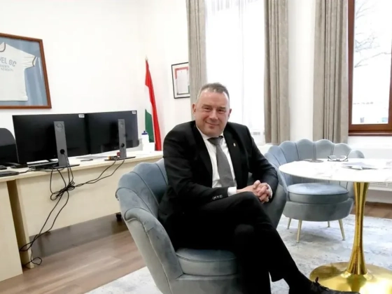 A belügyminiszter felmentette az NSÜ elnök-vezérigazgatóját, Bíró Pétert