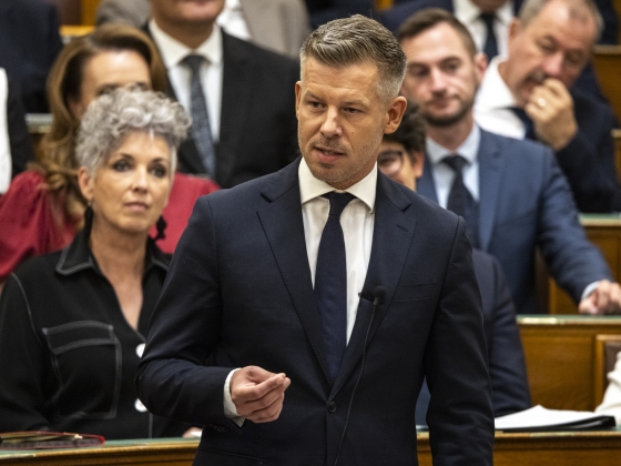 Magyar Péter belengette, mi jön a védett üzemanyagárak helyett