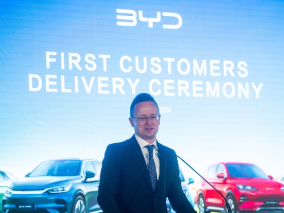 A rendőrség nem indít eljárást Szijjártó Péter BYD-ügyében