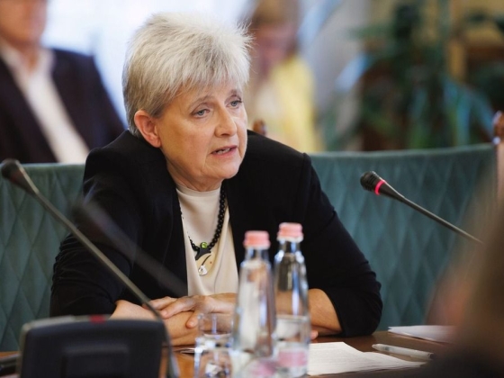 Lannert Judit felszívódott, egyre forróbb a talaj az oktatási miniszter lába alatt