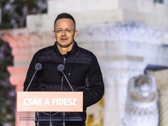 Bűncselekmény gyanújának hiánya miatt nem indít eljárást a rendőrség Szijjártó Péter BYD-s állása ügyében