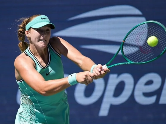 US Open: nagy csatában verte volt honfitársát az idei Garros-bajnok; Swiatek is búcsúzott