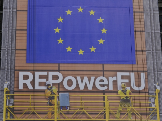 Jönnek az új közbeszerzési szabályok, átcsatárnozzák az EU pénzét
