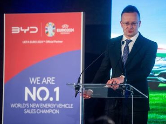 Nem nyomoz a rendőrség Szijjártó Péter BYD-s állása miatt, nincs gyanú a bűncselekményre