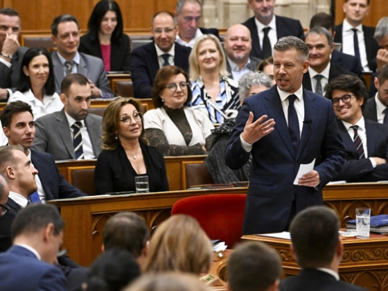 Csökkentették Magyar Péter fizetését, vége a vármegyéknek és a főispánoknak
