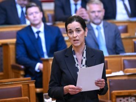 Orbán Anita tíz oroszt szólított fel, hogy hagyják el Magyarországot