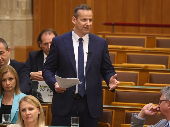 Hatalmas felháborodást váltott ki Toroczkai László kitiltása, a képviselők tiltakoznak a kettős mérce ellen