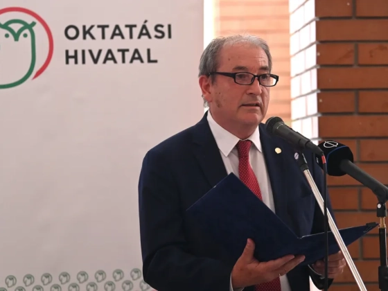 Benyújtotta lemondását az Oktatási Hivatal elnöke