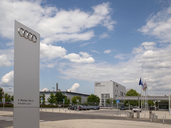 Itt a vezérigazgató válasza a győri Audi bezárásának hírére