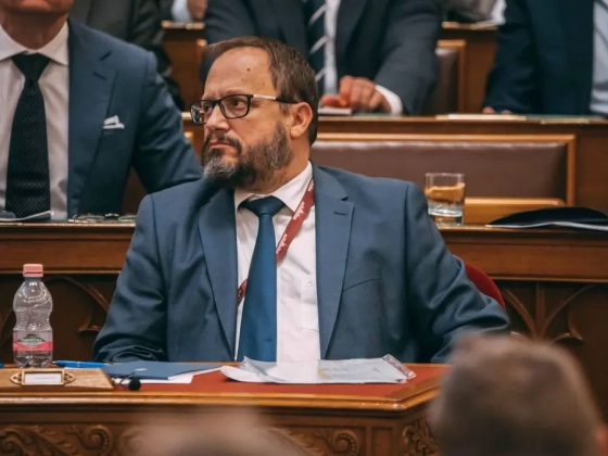Rekordhiányt hozott az augusztus, 2311 milliárd forinttal szakadt be a költségvetés