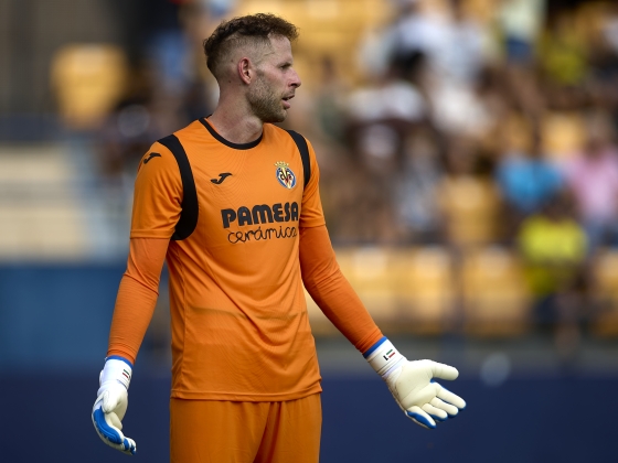 Magyarok a futball csúcsán: Gulácsi Péter pályán lehet a BL-ben – sajtóhír