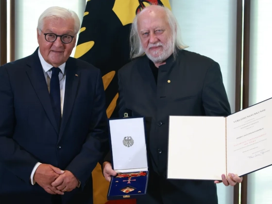 Az egyik legnagyobb német állami kitüntetést kapta meg Krasznahorkai László Berlinben