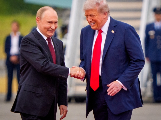 Rendkívüli telefonhívás: egy órán át tárgyalt egymással Trump és Putyin az ukrajnai válságról