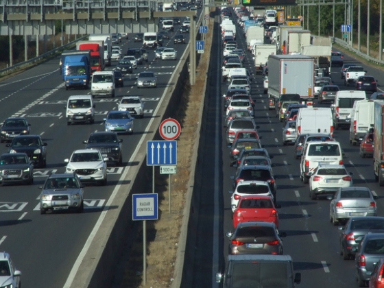 Mélyebben a zsebükbe nyúlhatnak az autósok 2027-től – itt vannak a várható matricaárak