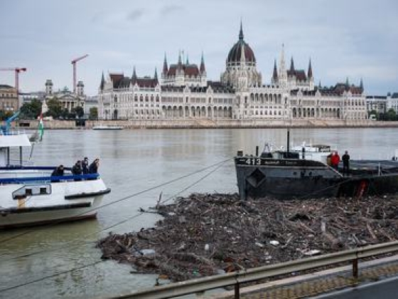 Sosem volt még ilyen: 1 centis a Duna vízszintje a vízmércén