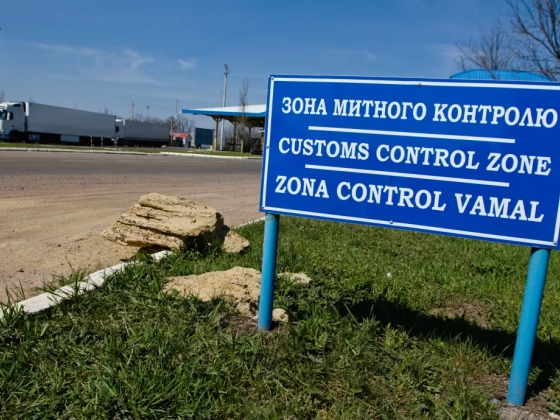 Oroszország ismét egy ukrán–moldovai határátkelőre mért dróncsapást, ketten meghaltak
