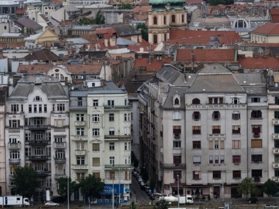 Csökkentek a budapesti lakásárak augusztusban