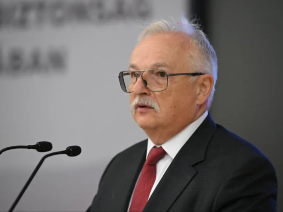 Berendelték Hernádi Zsoltot a szerdai kormányülésre