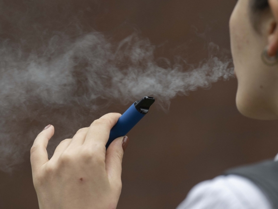 Jelentősen gyengítik a tüdő létfontosságú rétegét a magas koncentrációjú vape adalékanyagok