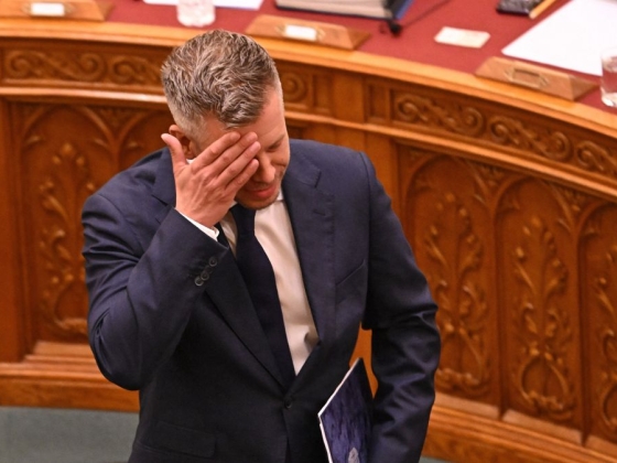 Magyar Péter már Ursula von der Leyenéknek sem hisz: az Európai Bizottság sem tudja, miről beszél a magyar miniszterelnök – 