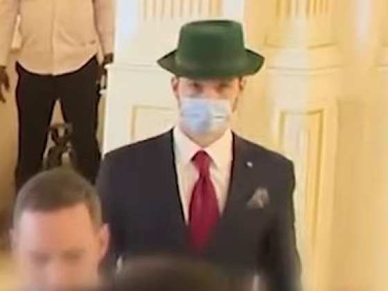 Orbán Viktor fia még tevefarmot is menedzselt Csádban, ahova nyomkövetőket is kivittek