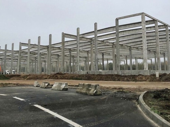 Ez lehet a Tisza-kormány első nagy autóipari beruházása: 6000 fős kisváros mellett épülhet új gyár, ez sem nyugati befektető – megszólalt a polgármester