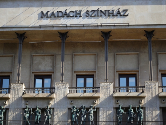 Nagy párviadal körvonalazódik a Madách Színház igazgatói székéért