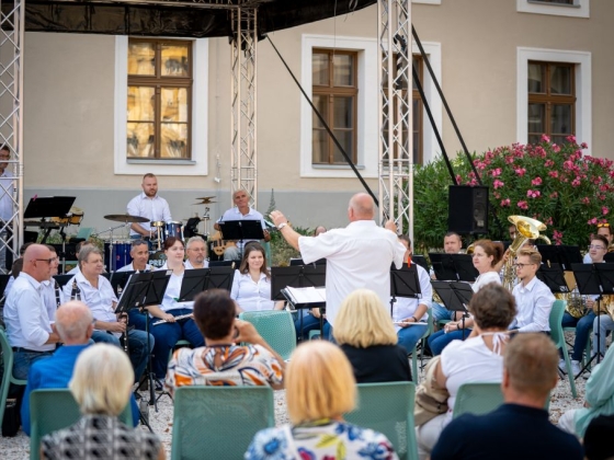 Ingyenes koncert, isteni dödölle, hőlégballonverseny várja: itt vannak a legjobb programok