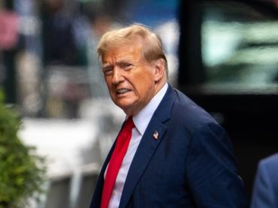 Tényleg véget érhet a háború? Trump  szerint jöhet a történelmi találkozó Putyinnal és Zelenszkijjel