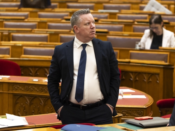 Leszerelt rendőrök, tűzoltók, bévések százai várják, hogy visszatérhessenek korábbi munkahelyükre