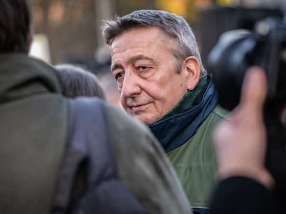 Bayer Zsolt Leslie Mandokinak: Te sz*rjankó, a sátán undorodik tőled