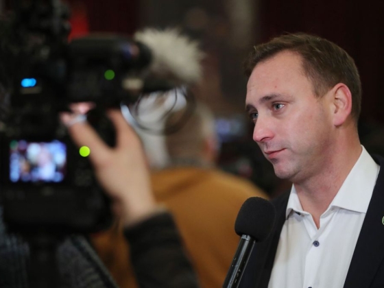 A rácsok mögött ülő Őrsi Gergelyt mégsem engedik gipszkartonépítő-képzésre menni