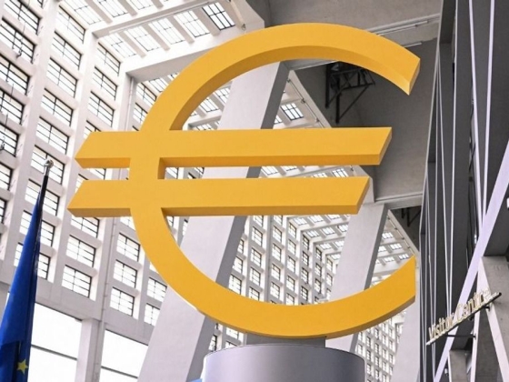 Nehéz nap elé néz a forint, minden azon múlik, hogy mit mond Christine Lagarde