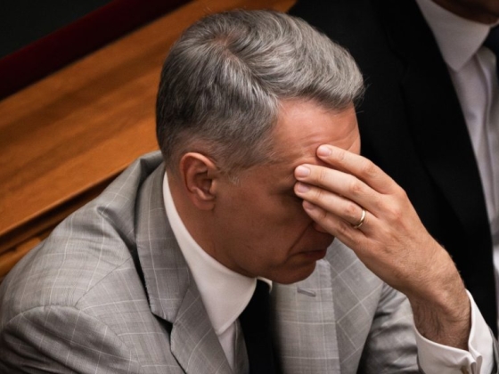 A Fidesz választási bukása után adott utasítást Lázár embere, hogy a volt miniszternek kellemetlen ügyben a Kúriához forduljanak