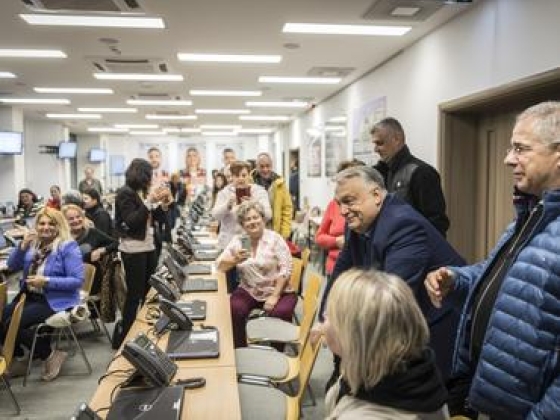 Kósa Lajosnak és Bánki Eriknek is vallomást kell tennie az MNB-bizottság előtt – kötelező beszélniük a Matolcsy-klánról