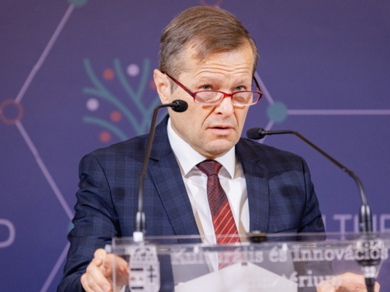 Egy kivételes esély halálára – Krausz Ferenc és az Élvonal Alapítvány