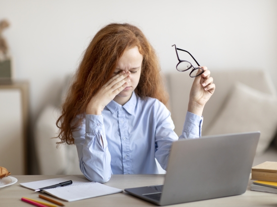 Túl gyorsan szárad ki a szeme? A hormonális változások meglepő hatása a látásunkra