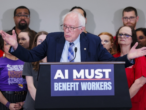 Bernie Sanders benyújtja a szuperintelligencia tiltását és az AI-fejlesztések szüneteltetését célzó törvényjavaslatot