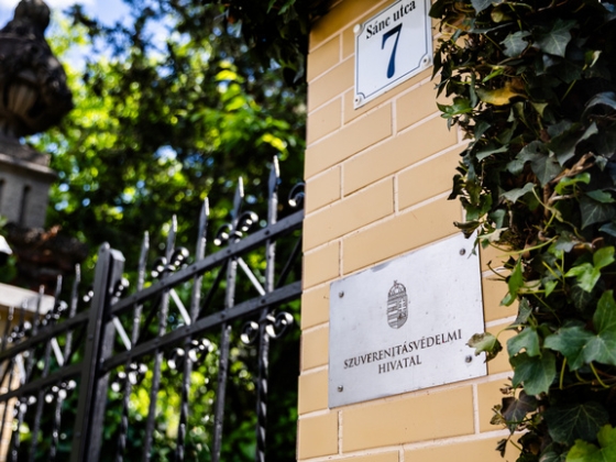 Jogi lépéseket tesz a kormány a Szuverenitásvédelmi Hivatal közpénzköltései miatt