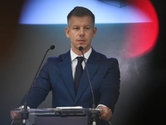 Magyar Péter a V4-csúcson: El kell dönteni, csak túlélni akar az EU, vagy a győztesek közé lép