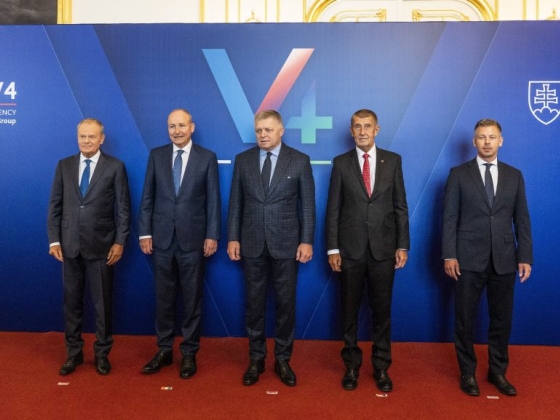 Tusk: Nem mindenki kedveli Orbánt a V4-ben