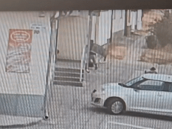 Magából kikelve verte egy férfi a bankautomatát, de az ATM tartotta magát, nem adott pénzt