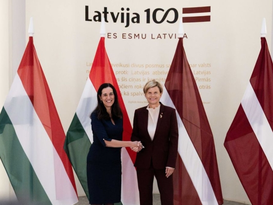 „Első osztályú balti gáz a liberális demokrácia illatával” — gúnyosan reagáltak az oroszok Orbán Anita lett tárgyalásaira