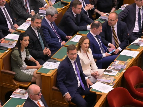 Bojkottálja a Fidesz az alkotmánybírák megválasztását