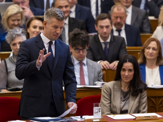 Hatalmas nevetésben tört ki Magyar Péter és Orbán Anita: nem akárkivel futottak össze Pozsonyban – videó