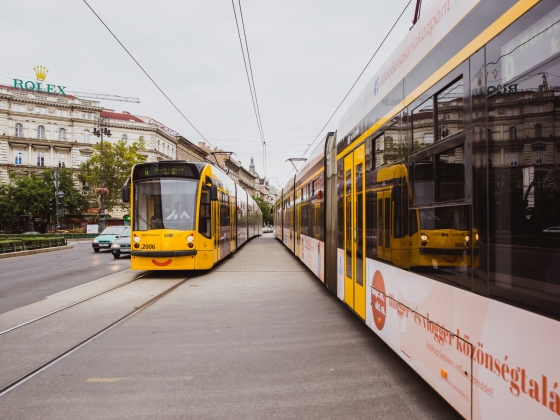 Letartóztathatják a villamoson szurkáló férfit