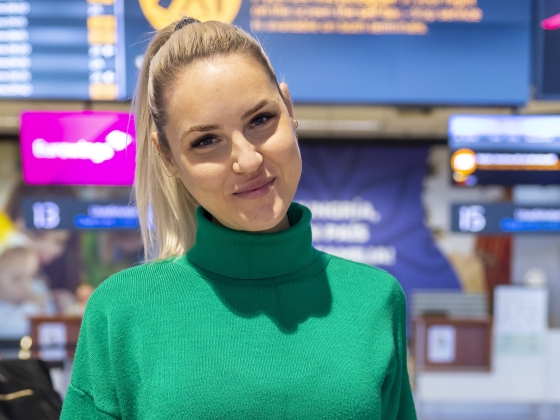 Kőgazdag Metta sírva indult Kolumbiába: könnyek között jelentkezett be a Celeb vagyok, ments ki innen! sztárja - videó