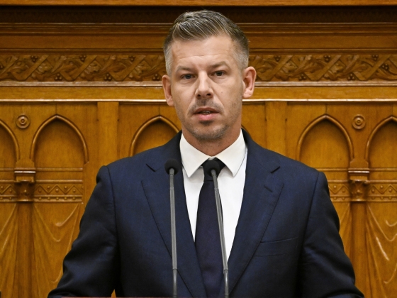Üzent Magyar Péter: ismét útra kel, és bejárja az országot