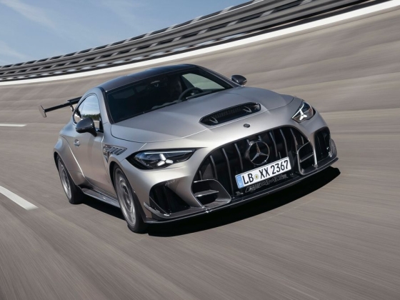 Végre méltó riválist készített a BMW M4-nek a Mercedes